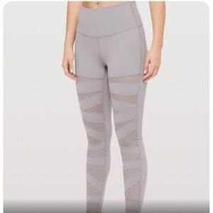 LULULEMON light purple Wunder Under Tight Mesh 28”. Size 4. New with tags